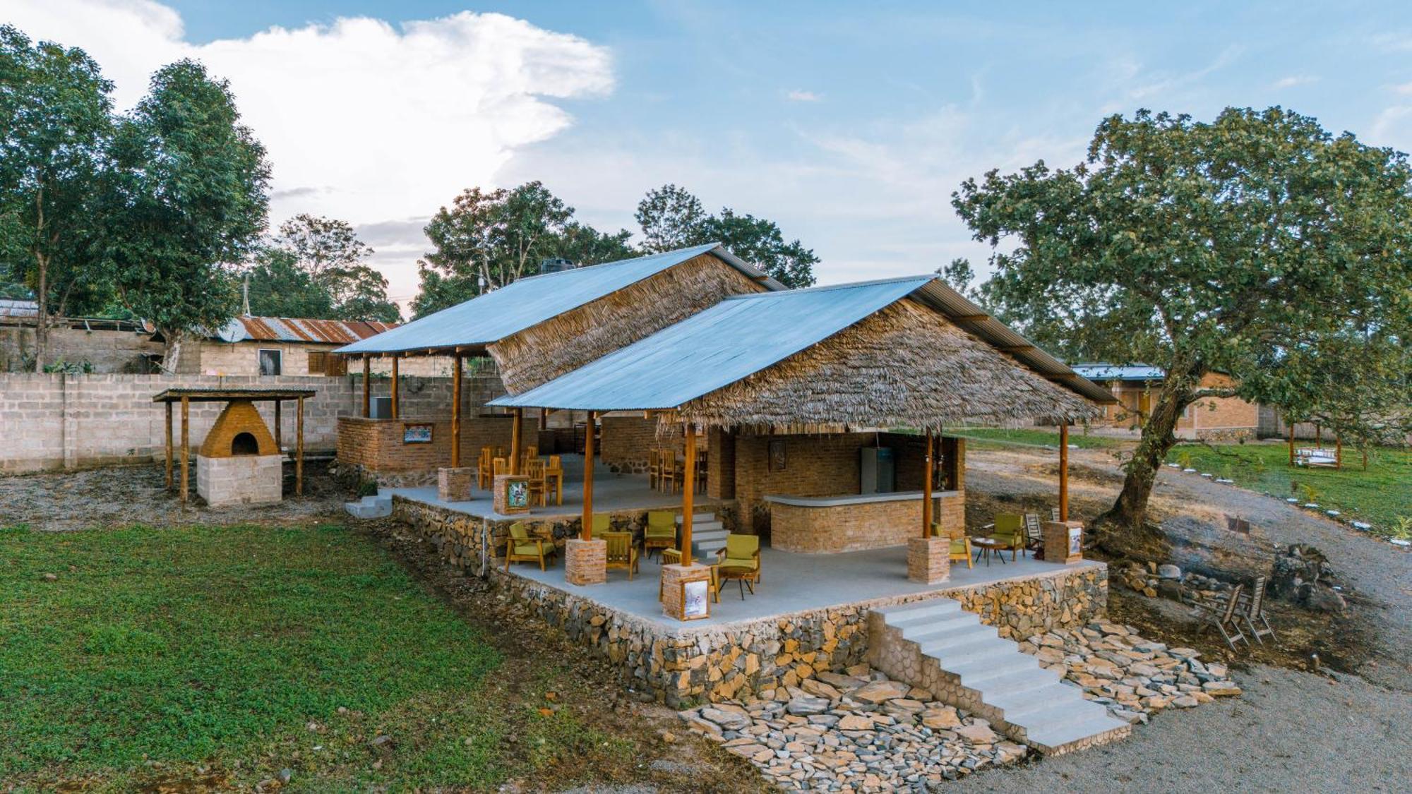 Вилла Rafiki Retreat Аруша Экстерьер фото